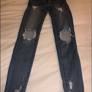 American Eagle Light Wash Ripped Jeans